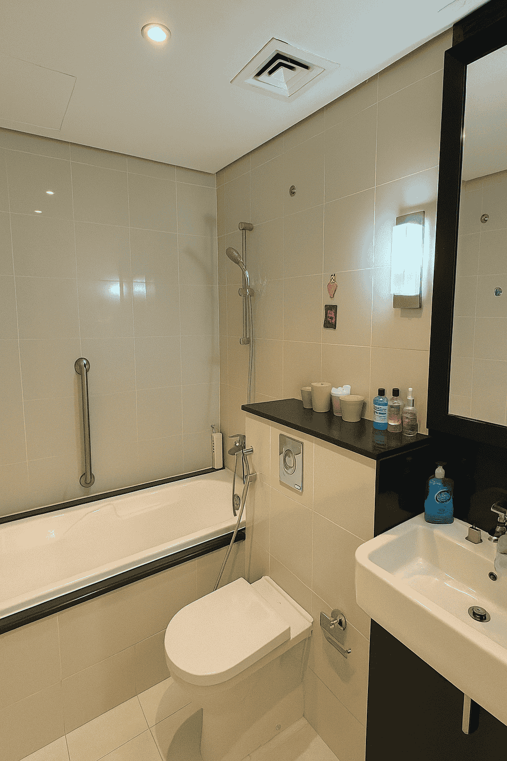 20250801_1743_Modern Bathroom Design_remix_01k1jtd3mpftb9ez6b3yw4k1f5