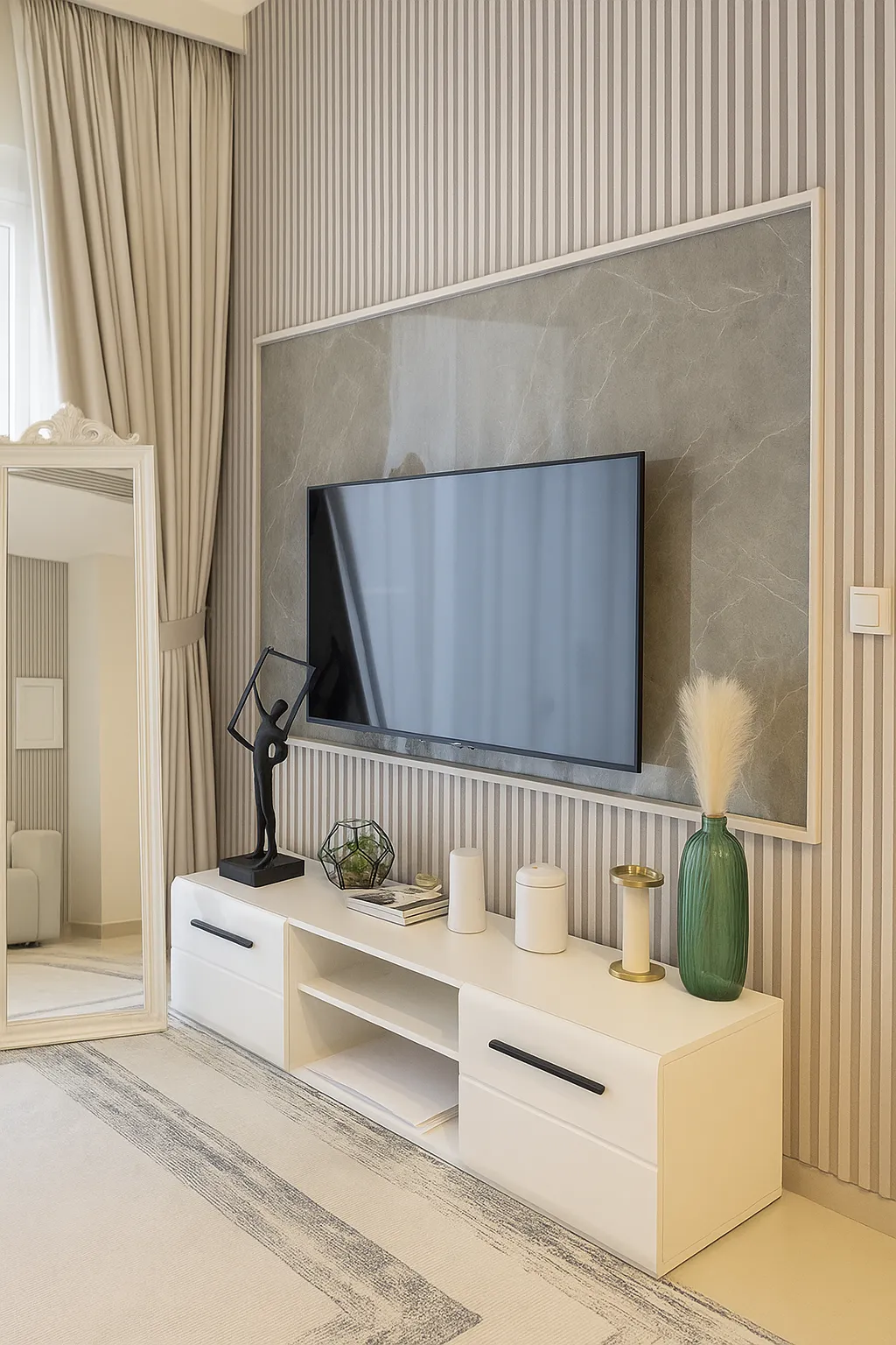 20250922_1345_Modern